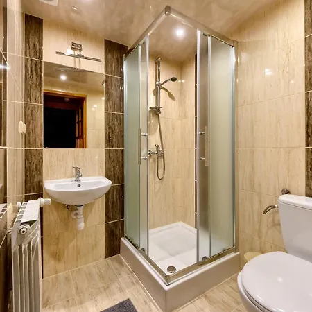 U Pietrasa - Skibus Pod Domem Guest house