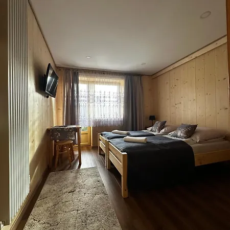 U Pietrasa - Skibus Pod Domem Pensjonat 3*