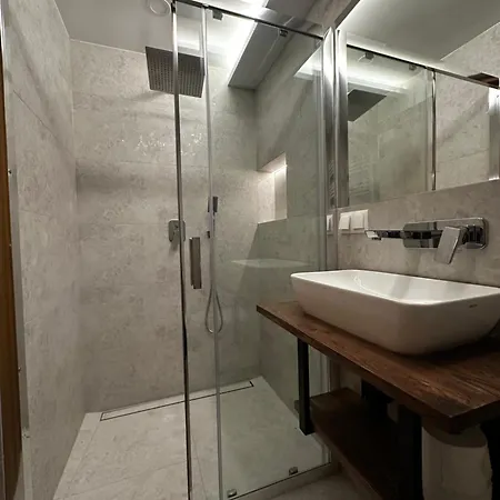 U Pietrasa - Skibus Pod Domem 3*